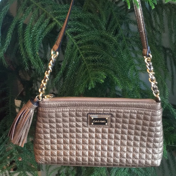 Calvin Klein Handbags - Calvin Klein Purse